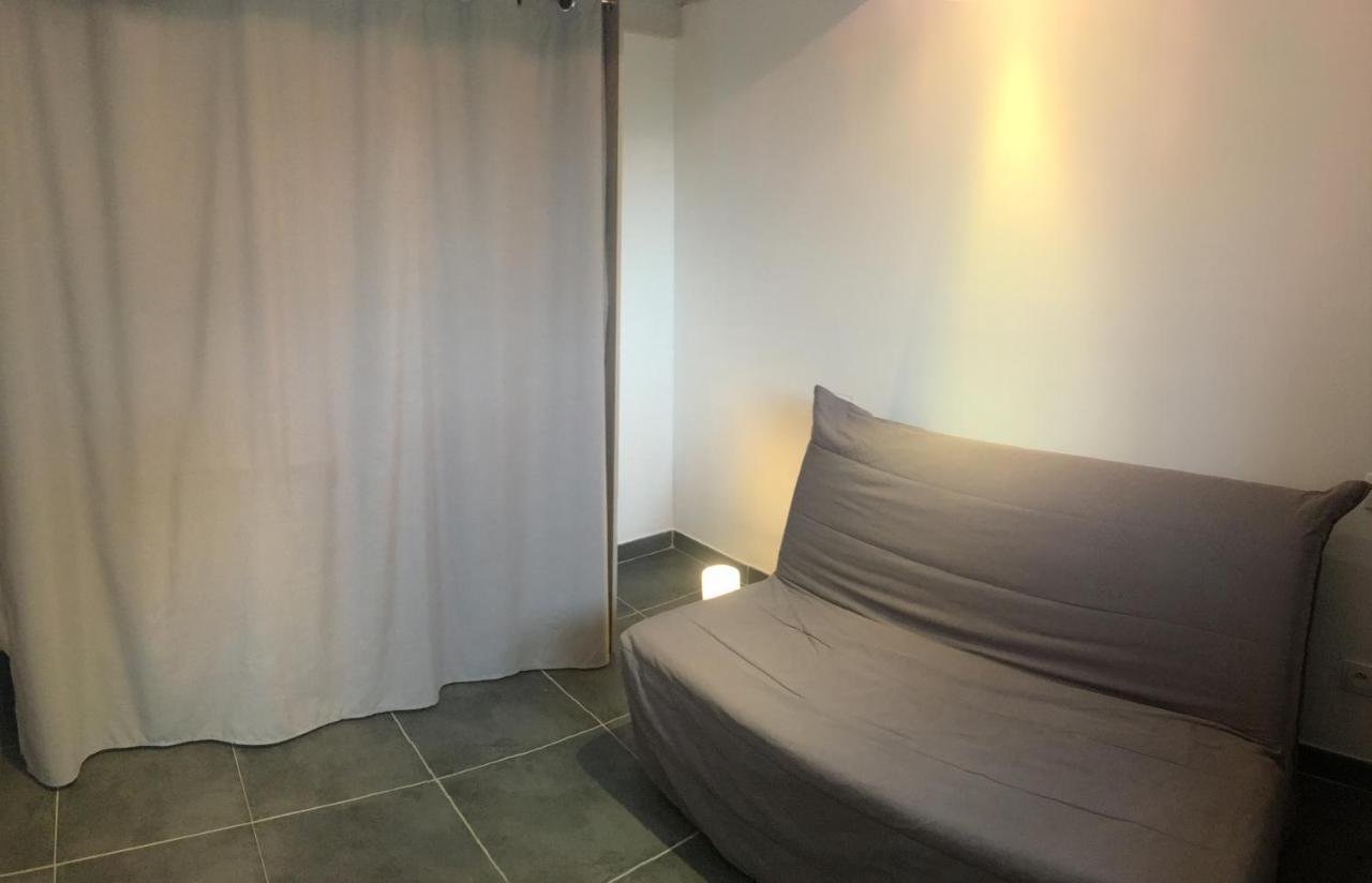 2 Pieces Et Mezzanine Des 2 Nuits Apartman Vedène Kültér fotó
